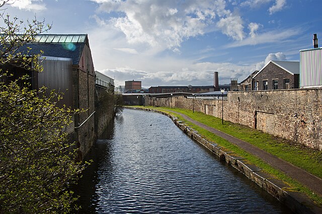 Leeds and Liverpool Canal