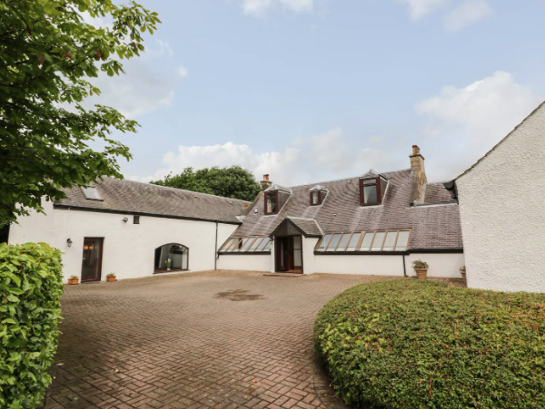 Shieldhill Farm House