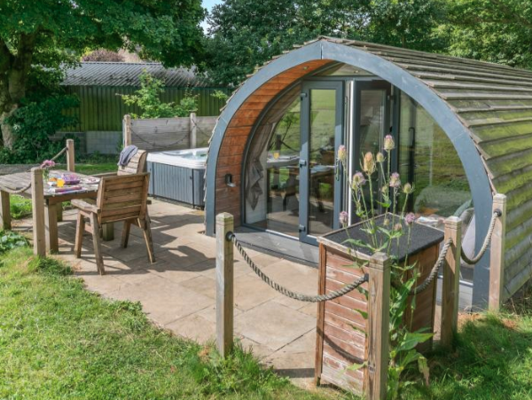 Squirrel Glamping