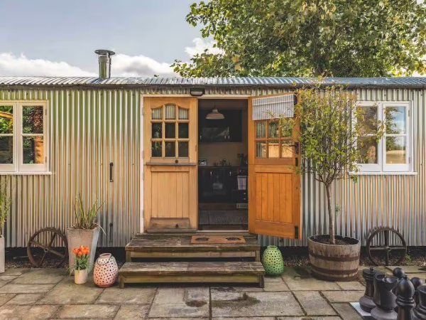 White Waltham Hut